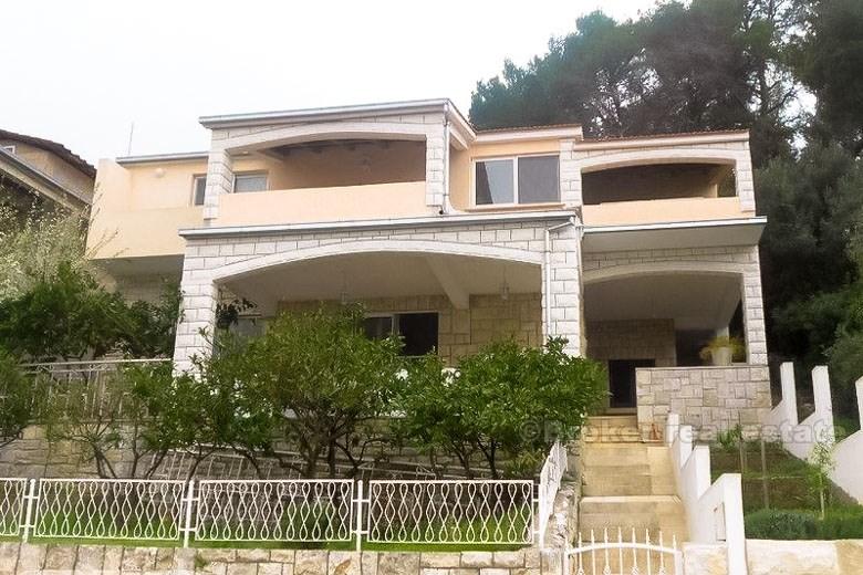 Île de Korcula, maison au bord de la mer