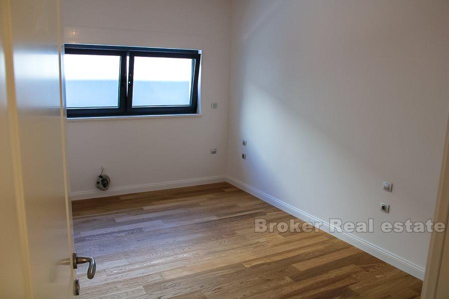 Trogir, luksusowy apartament, pierwszy rząd do morza