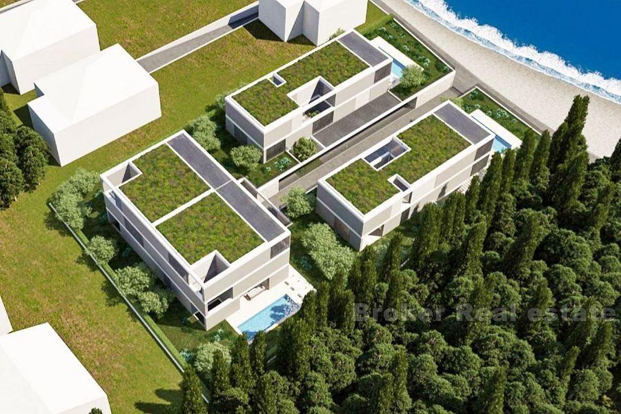 Кастела, участок под застройку, первый ряд от моря