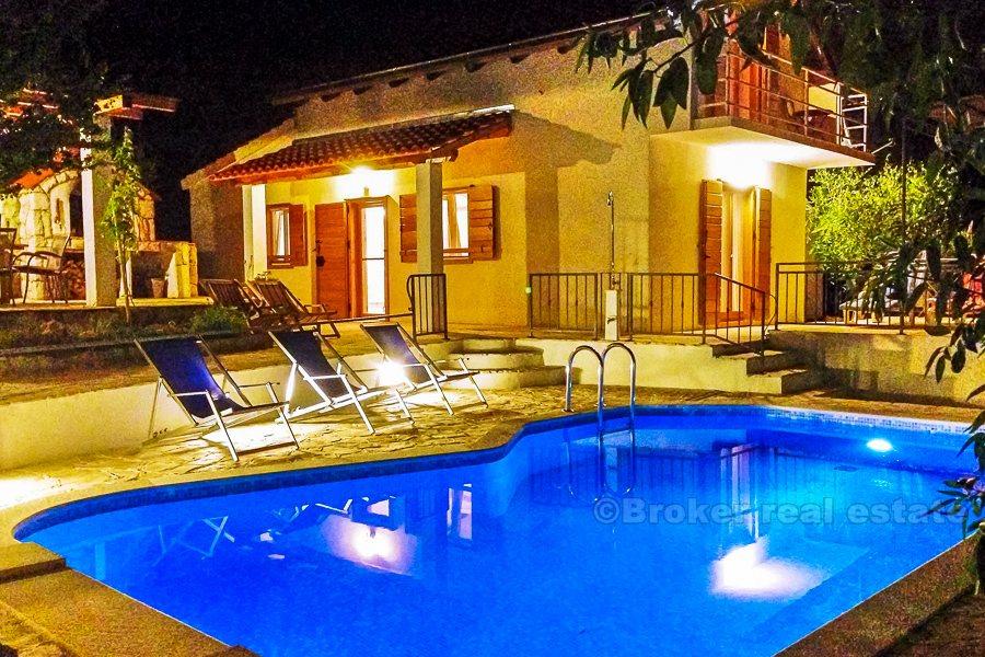 Omiš, kuća na jedinstvenoj lokaciji