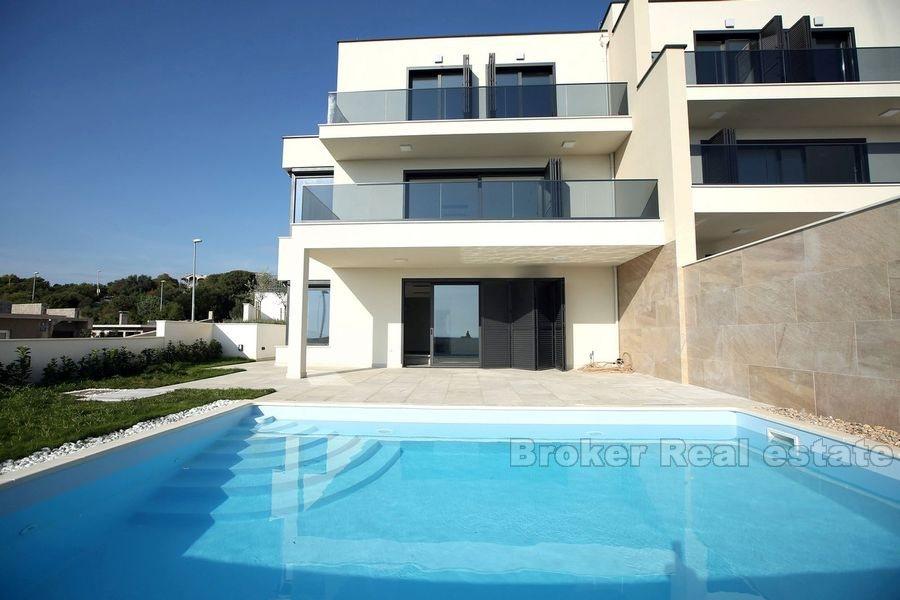 Rogoznica, villa, nybygg, havutsikt