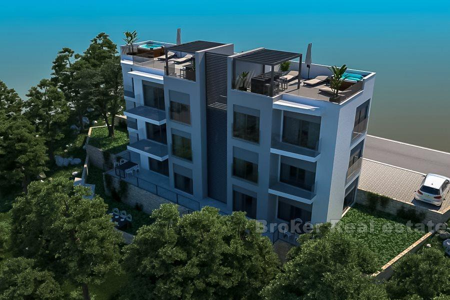 Island of Ciovo, apartments by the sea in new building