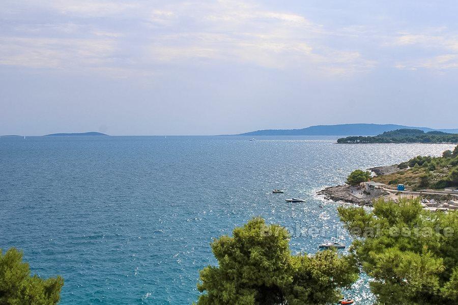 Wyspa Ciovo, dom z apartamentami z widokiem na morze