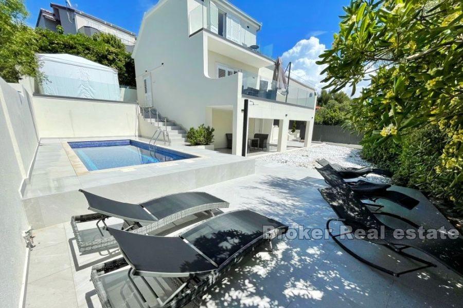 Øya Ciovo, vakkert innredet villa med sjøutsikt