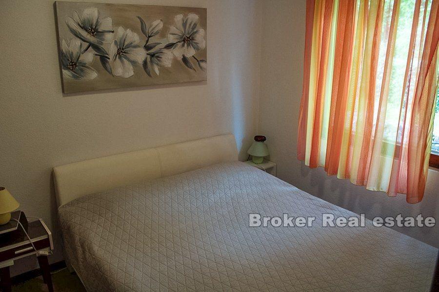 Island of Ciovo, house by the sea, 3 storeys