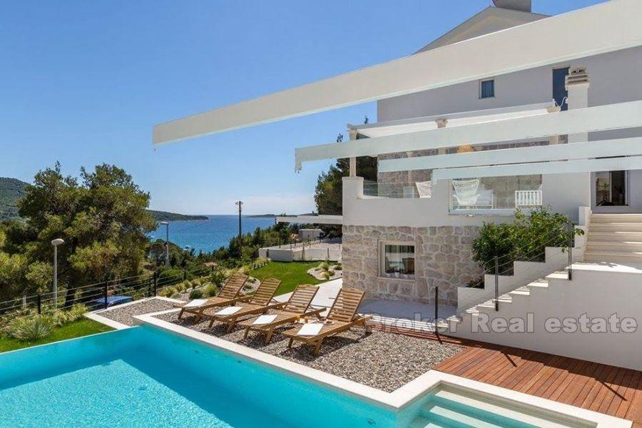 Primosten, villa de luxe en pierre avec piscine