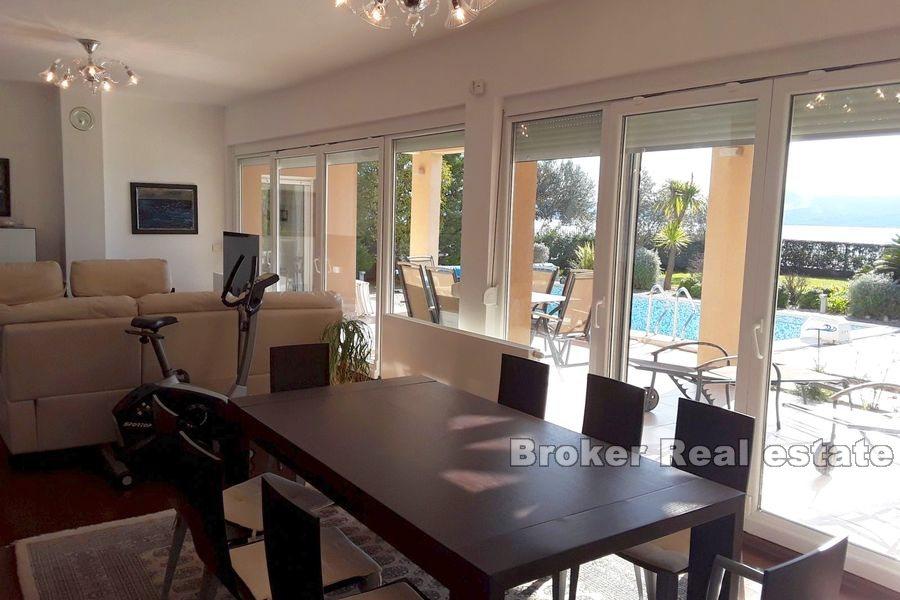 Vicino a Zara, bella villa sul mare vicino alla spiaggia