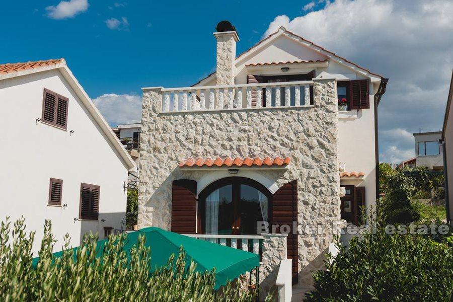 Primosten, sjarmerende hus rett på stranden