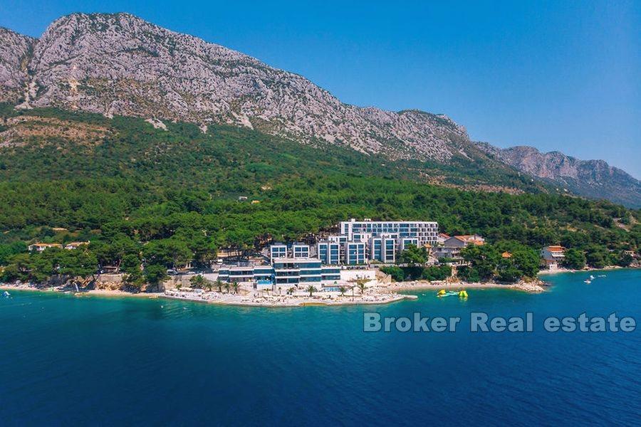 I nærheten av Makarska, nybygd hotellsted