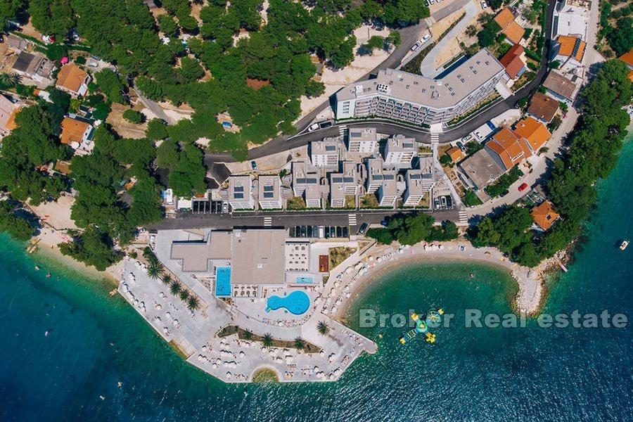 I nærheten av Makarska, nybygd hotellsted