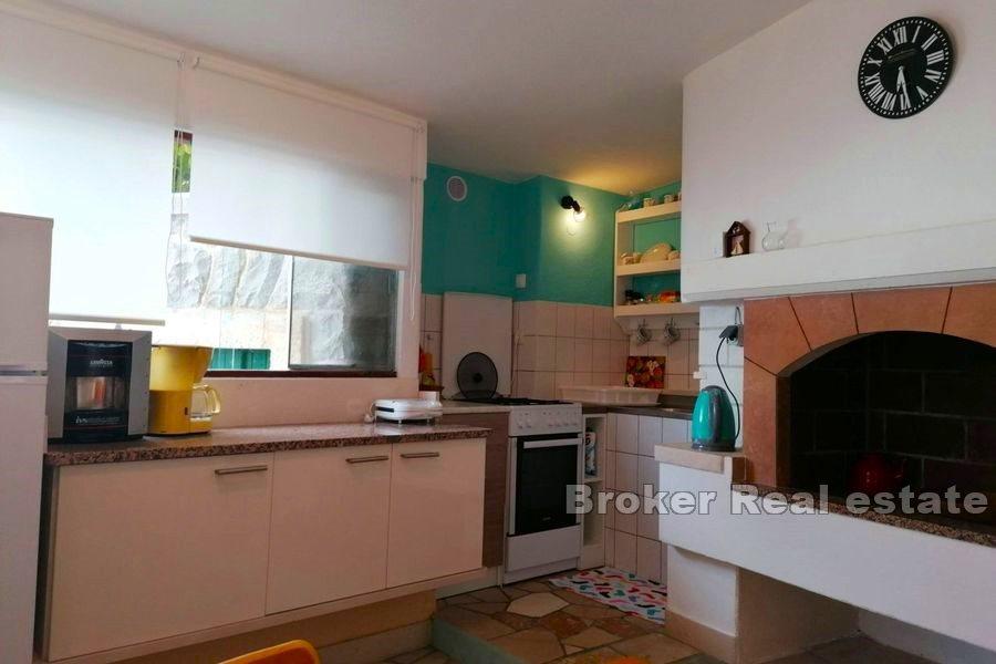 Omiš - Dům v první řadě k moři