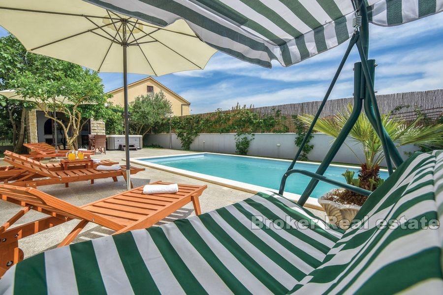 Kastela, villa with pool