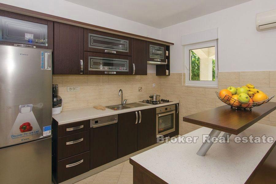 Kastela, villa with pool