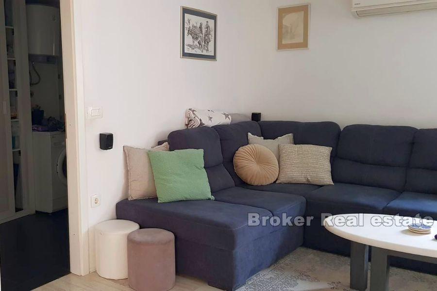 Kastela, renovated autochthonous stone house