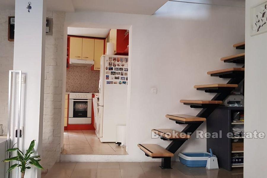 Kastela, renovated autochthonous stone house