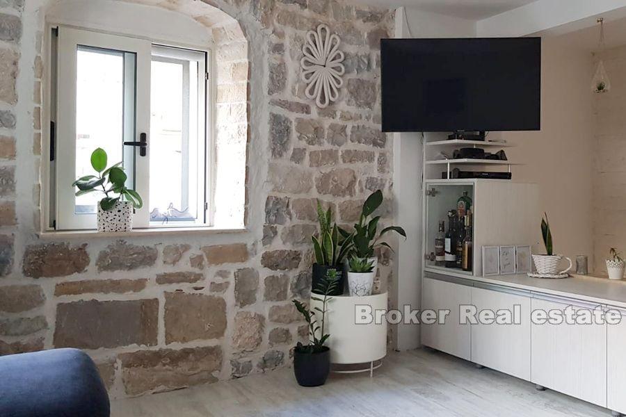 Kastela, renovated autochthonous stone house