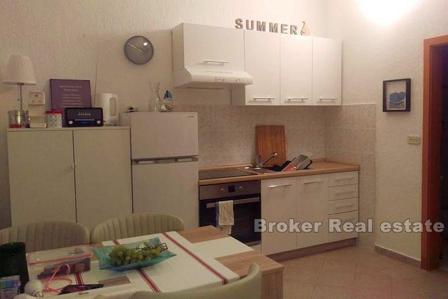 Island of Brac, detached house with 5 apartments