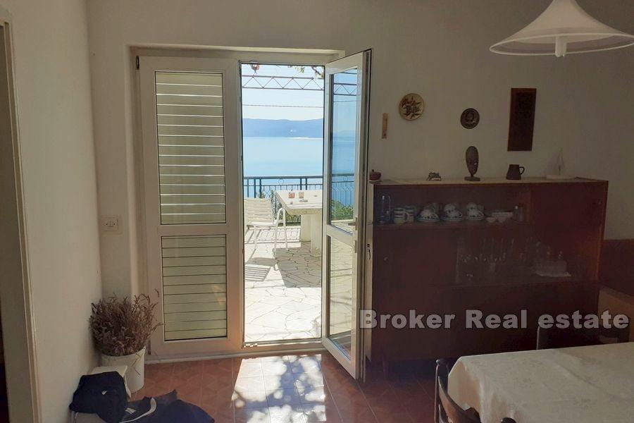Vicino a Omis, casa con vista sul mare aperto