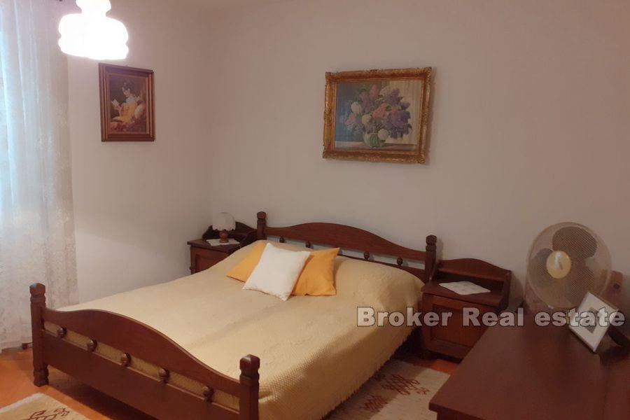 Vicino a Omis, casa con vista sul mare aperto