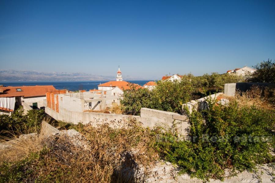 Otok Brač, kuća u izgradnji s pogledom na more