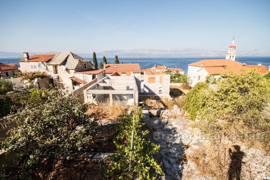 Otok Brač, kuća u izgradnji s pogledom na more