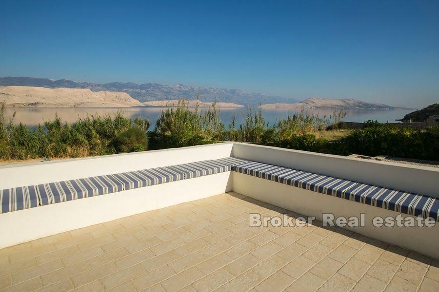 Île de Pag, villa de conception moderne, première rangée de la mer