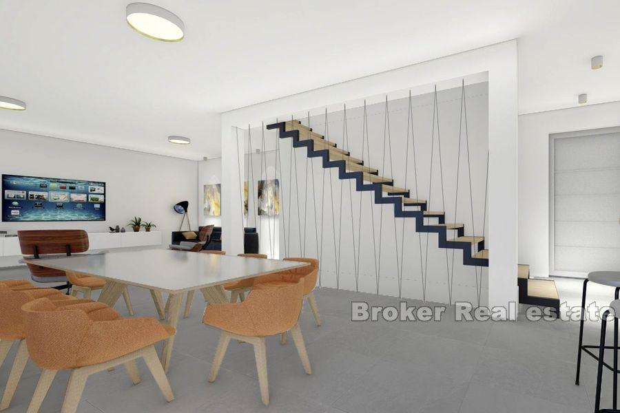 Niedaleko Rogoznicy, willa w budowie z basenem i widokiem na morze