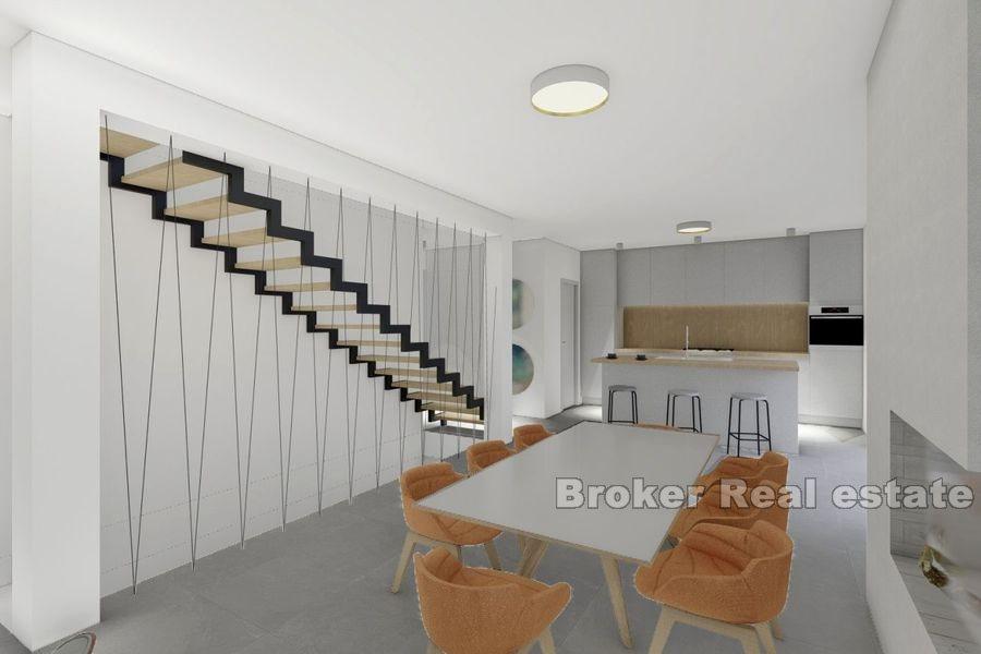 Niedaleko Rogoznicy, willa w budowie z basenem i widokiem na morze