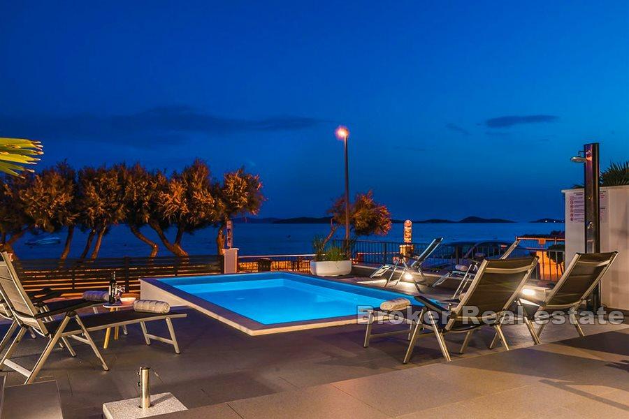 Sibenik - Luxusní vila u pláže