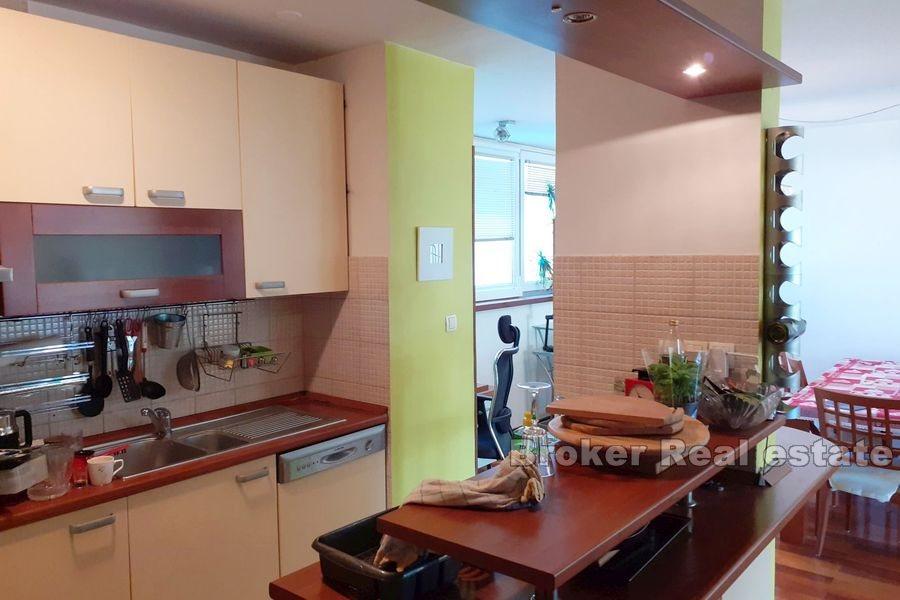 Split, Pujanke, komfortní třípokojový byt 99m2