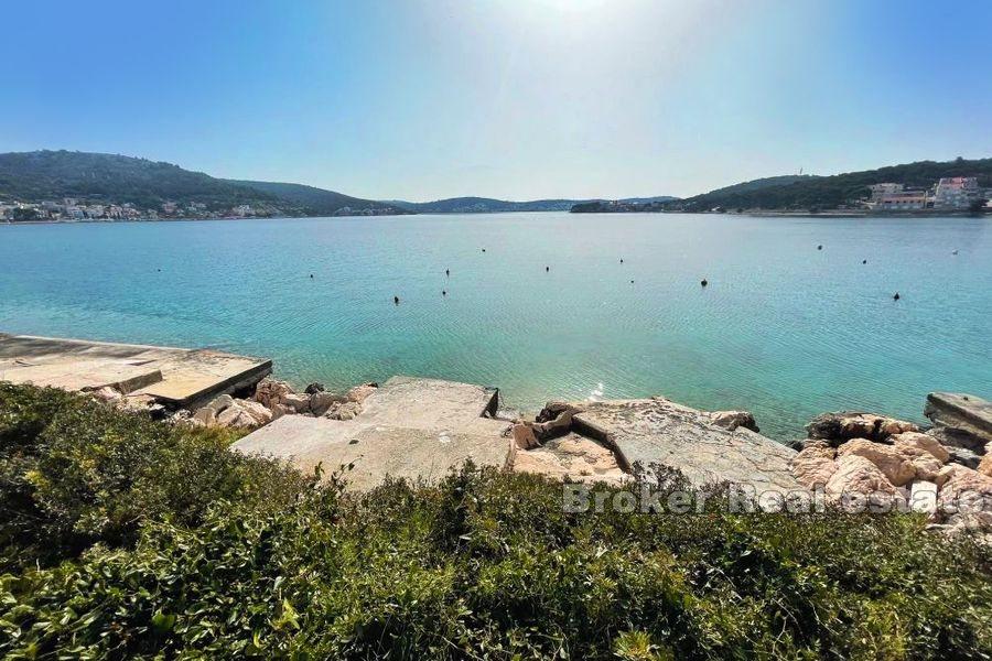 Rogoznica - Haus erste Reihe zum Meer