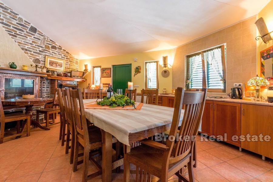 Kastela - Villa med panoramautsikt over havet og øyene