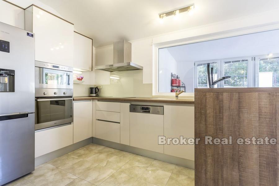 Split, Marjan, appartement meublé de deux chambres près du centre