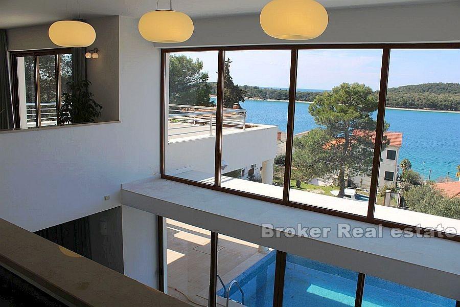 Rogoznica, modern villa med pool