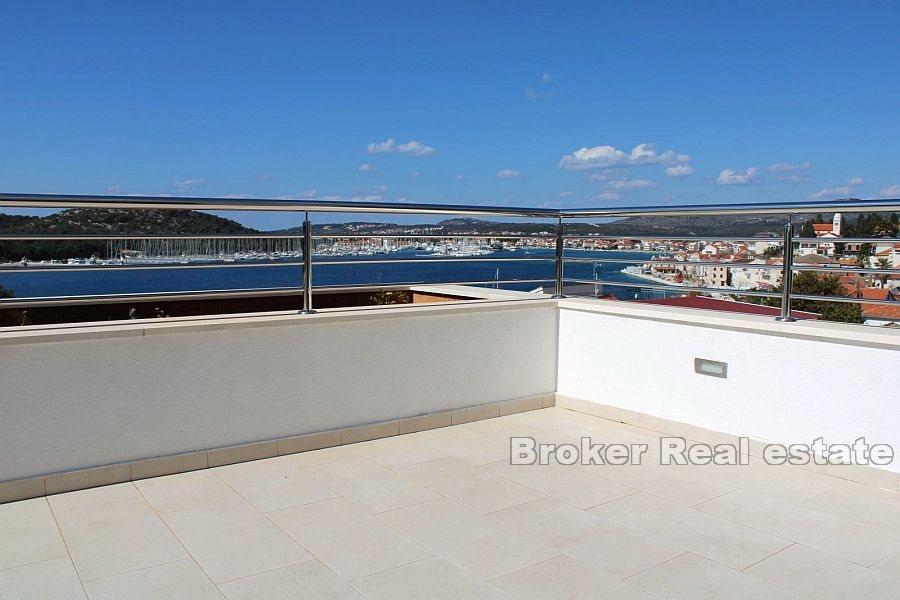 Rogoznica, modern villa med pool