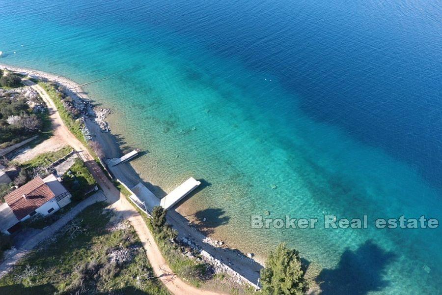 Примоштен - Дом в первом ряду от моря