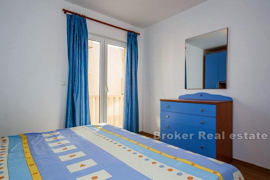 Rogoznica - Apartmánový dom v blízkosti mora