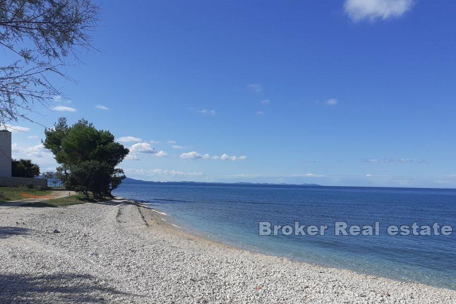 Zadar - Terrain constructible au premier rang de la mer