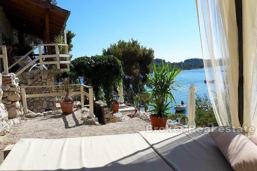 Otok Čiovo - Kuća prvi red do mora