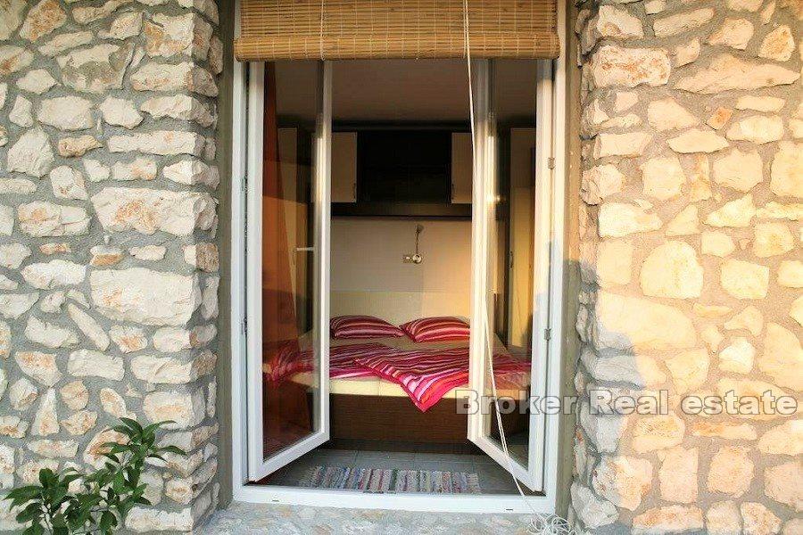 Otok Čiovo - Kuća prvi red do mora