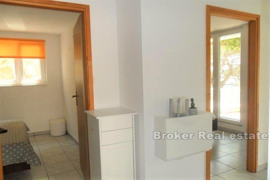 Øya Ciovo - Hus første rad til sjøen