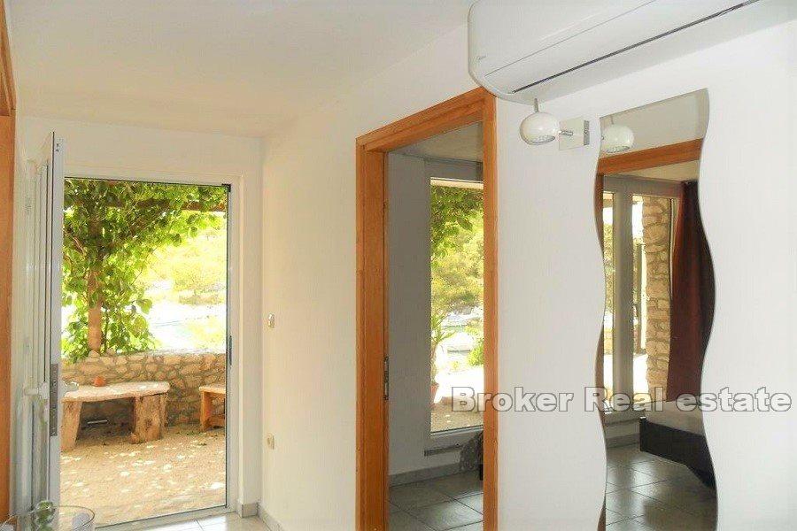 Otok Čiovo - Kuća prvi red do mora