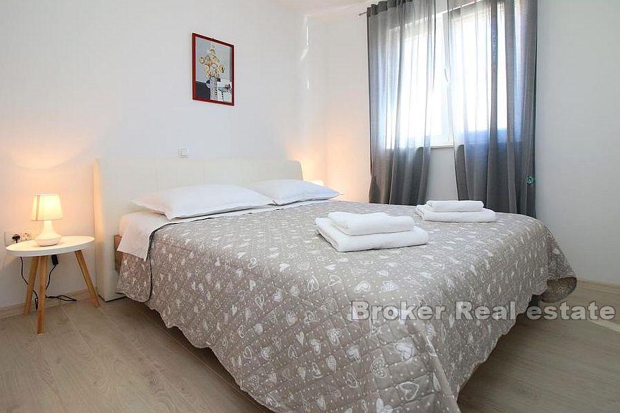 Rogoznica, hus ved sjøen