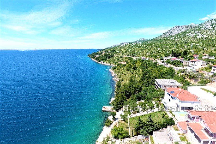 Недалеко от Задара - Вилла в первом ряду от моря