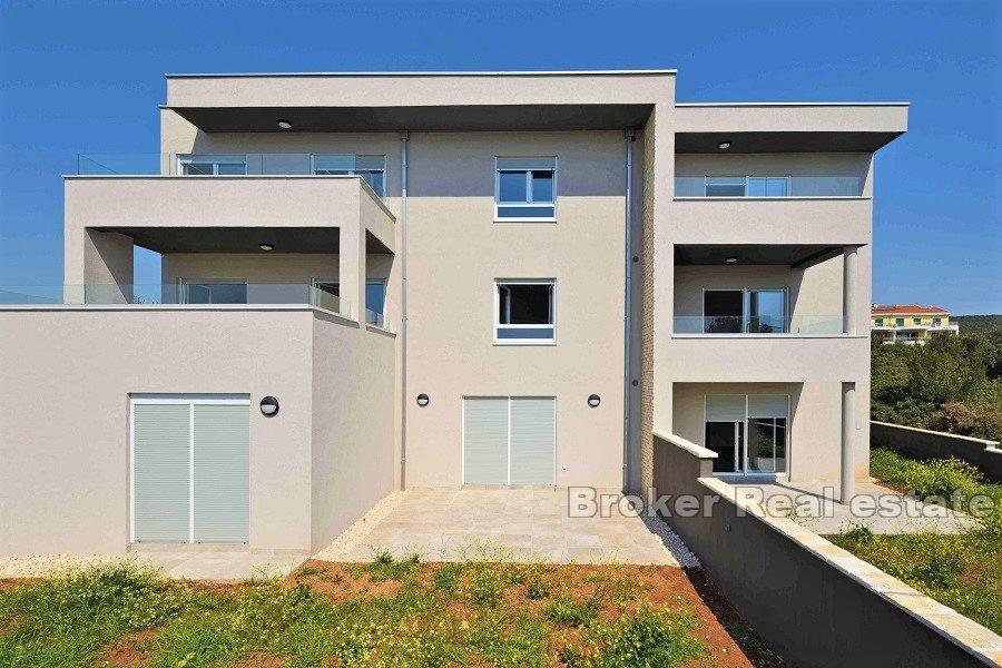 Blisko Zadaru - Nowo wybudowany apartamentowiec z widokiem na morze