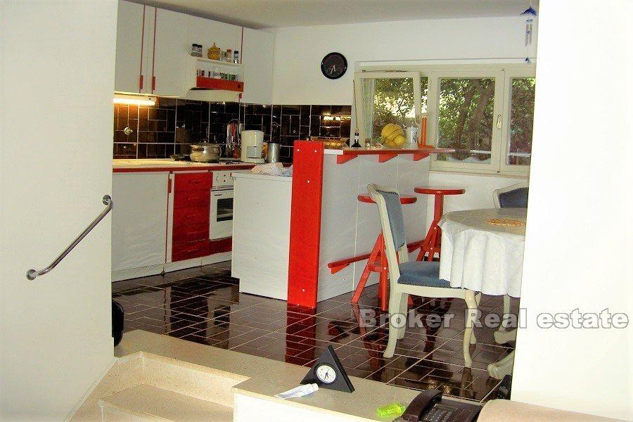 Primosten - Hus i første rad til sjøen