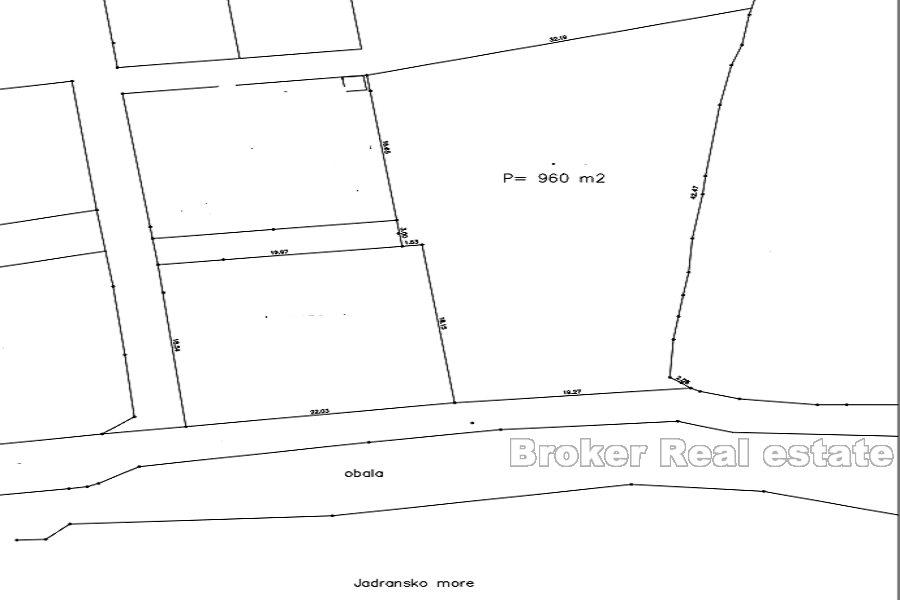 I nærheten av Rogoznica - Attraktivt bygningsland første rad til sjøs