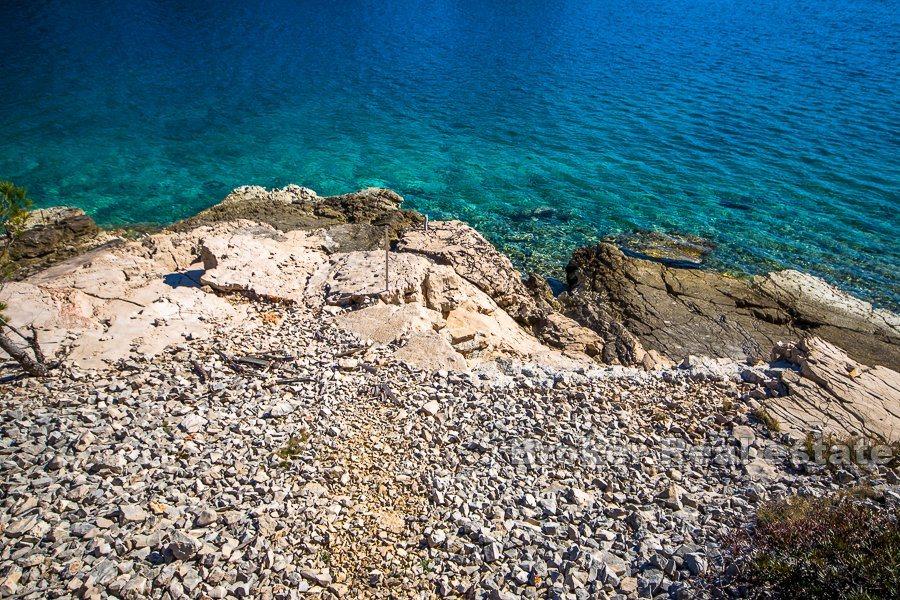 Insel Brac - Baugrundstück in erster Reihe zum Meer