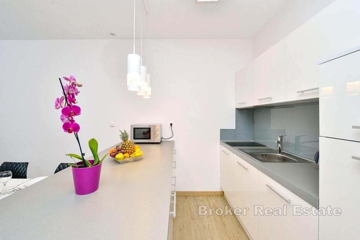 Rogoznica - Atraktivní apartmánová vila s výhledem na moře