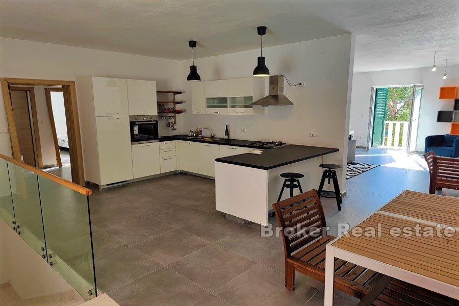 Nedaleko Rogoznice - Dům v blízkosti moře